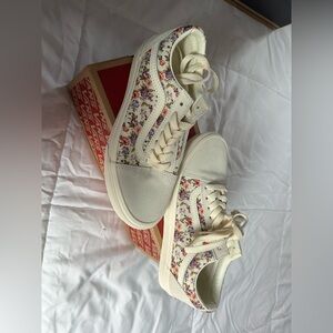 Floral Vans